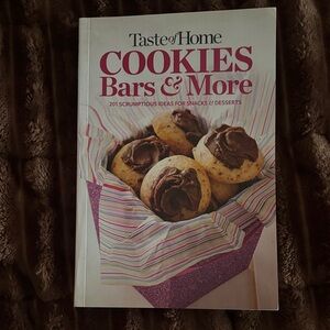 Taste of Home Cookies Bars & More Cookbook - Pink and Brown